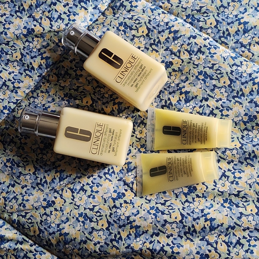 Lot of 4 Clinique Dramatically Different Gel